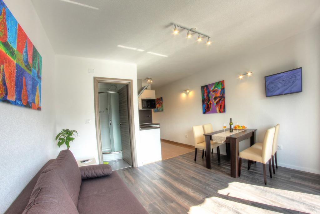 Apartments Nebuloza Ровинь Экстерьер фото
